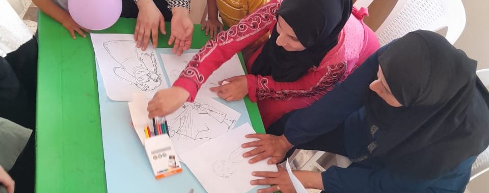 “Anche i maschi possono pulire?”: l’uguaglianza si costruisce a partire dai più piccoli